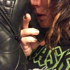 Meet your Posher, Hellyeah